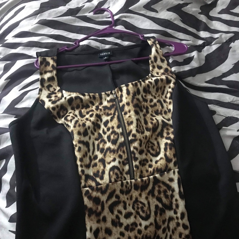 Torrid 2 leopard bodycon